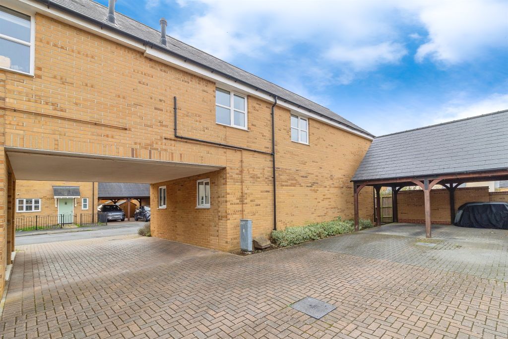 Property photo 2 of 20