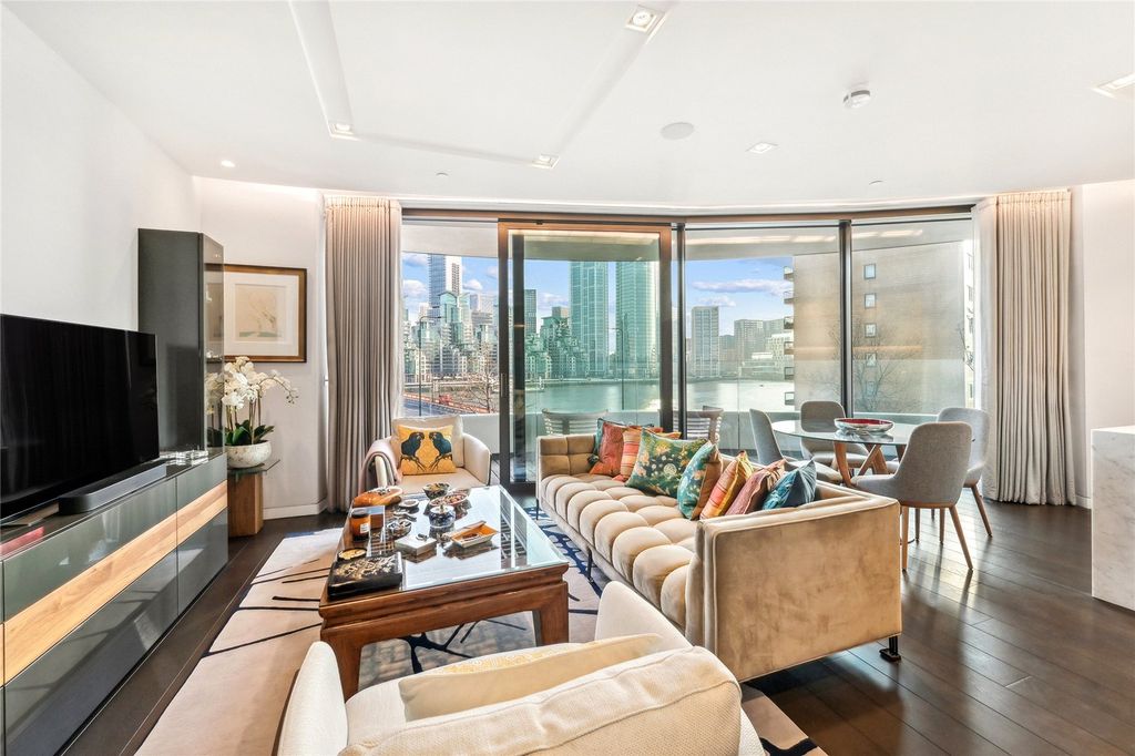 Property photo 1 of 10 Reception Room