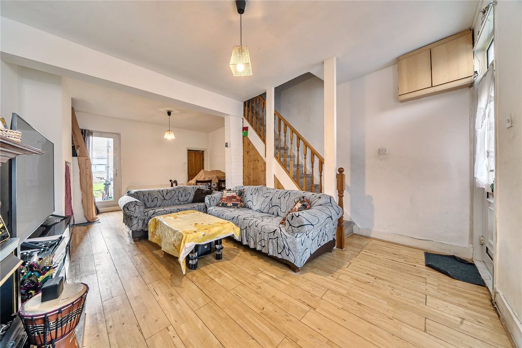 Property photo 2 of 13 Picture No. 01