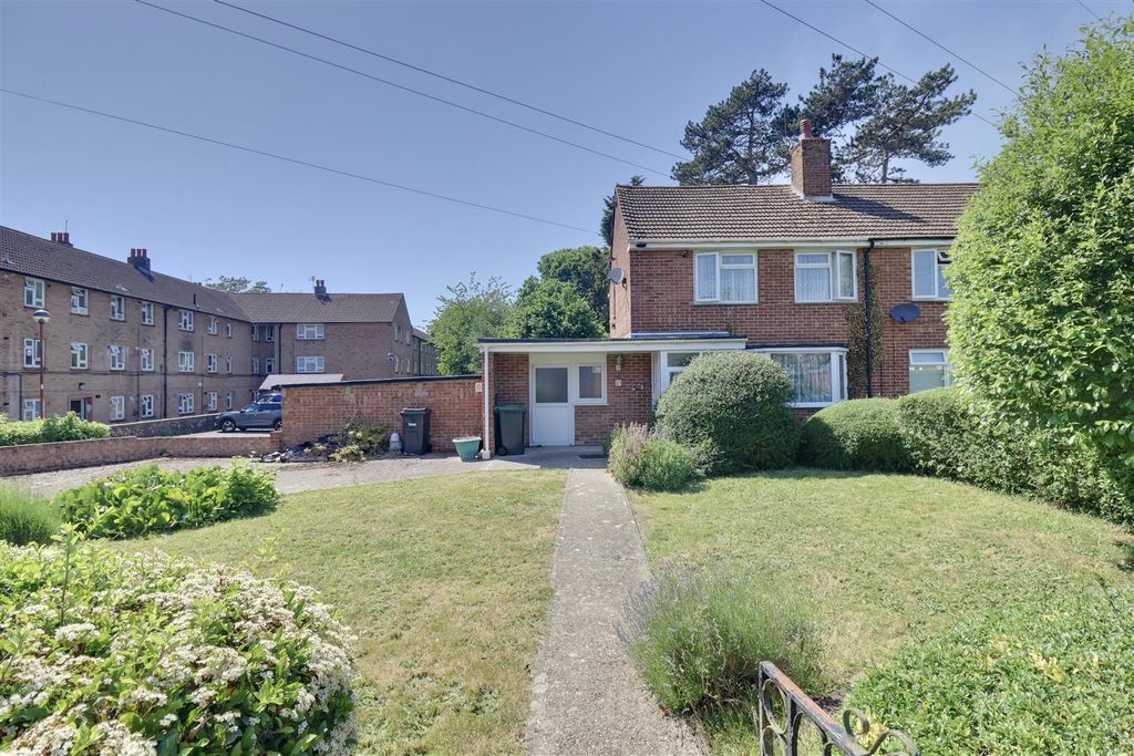 Property photo 1 of 13 31893706-012F-4Cbf-Adaa-753C3Cedeaf9_1_201_A.Jpeg
