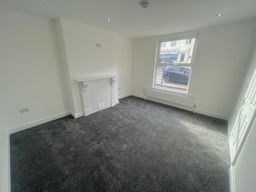 Property photo 3 of 12 Living Room