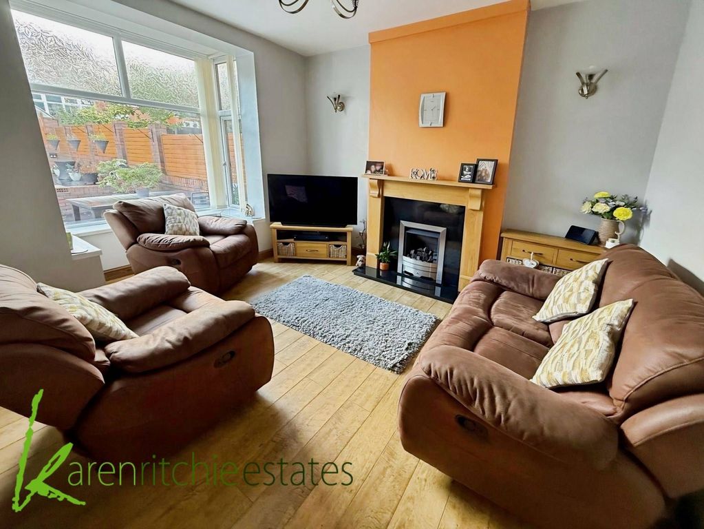 Property photo 3 of 27