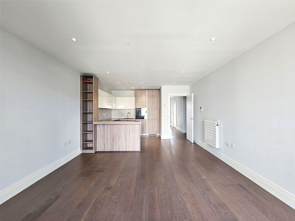 Property photo 3 of 9