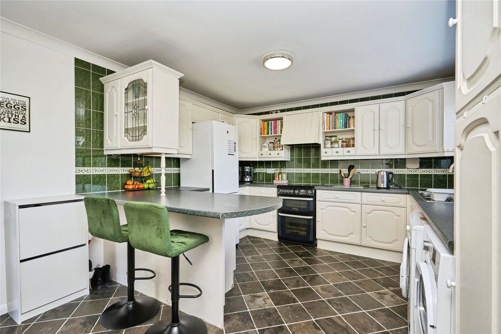 Property photo 3 of 16 Kitchen/Diner