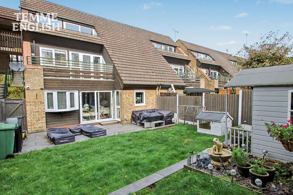 Property photo 1 of 20