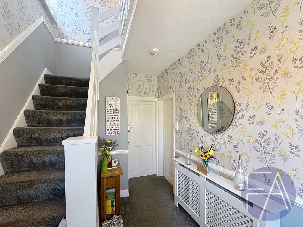 Property photo 2 of 27 5238992