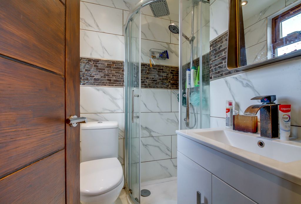 Additional image 15 of 4 bed semi-detached house for saleAshness Gardens, Greenford UB6