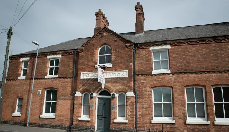 Property photo 1 of 5