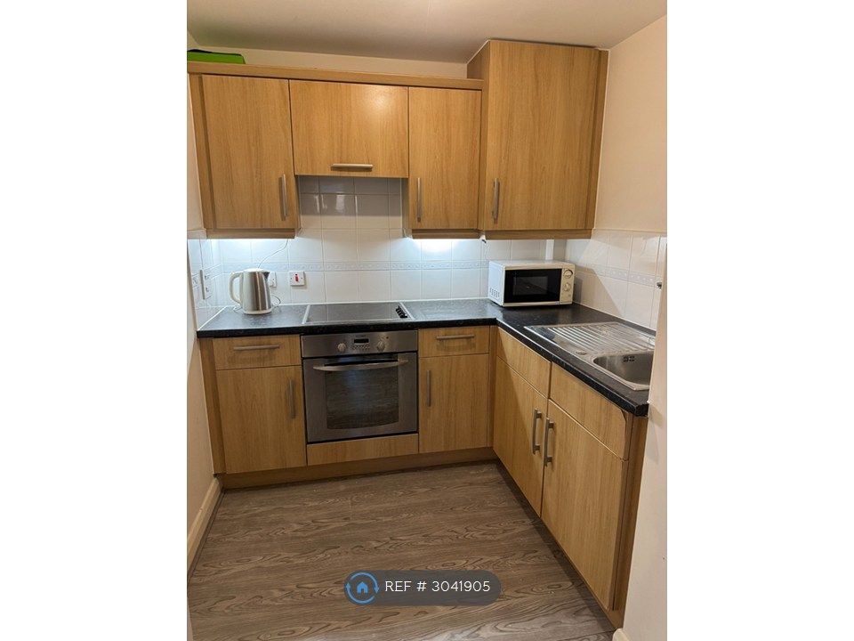 Property photo 2 of 12