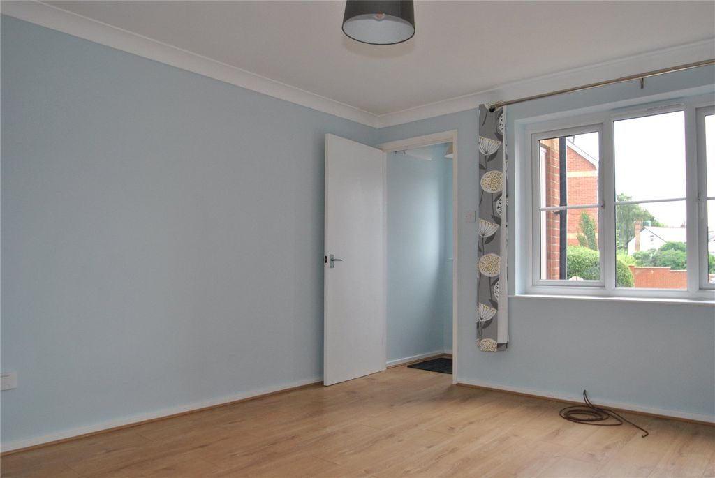 Property photo 3 of 8 Picture No. 02