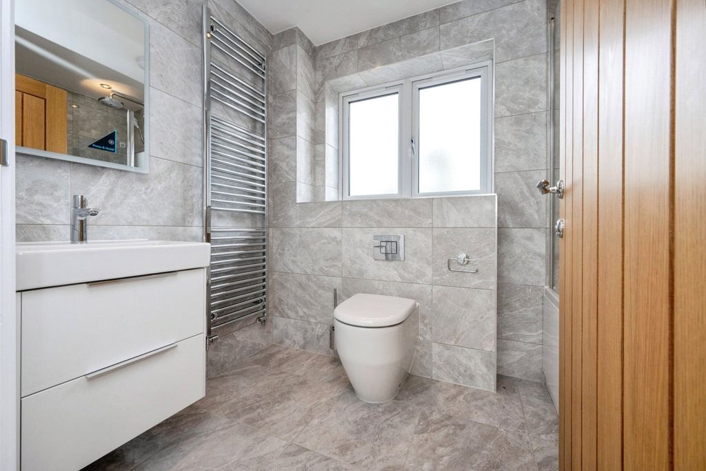 Property photo 2 of 16 Picture No. 01