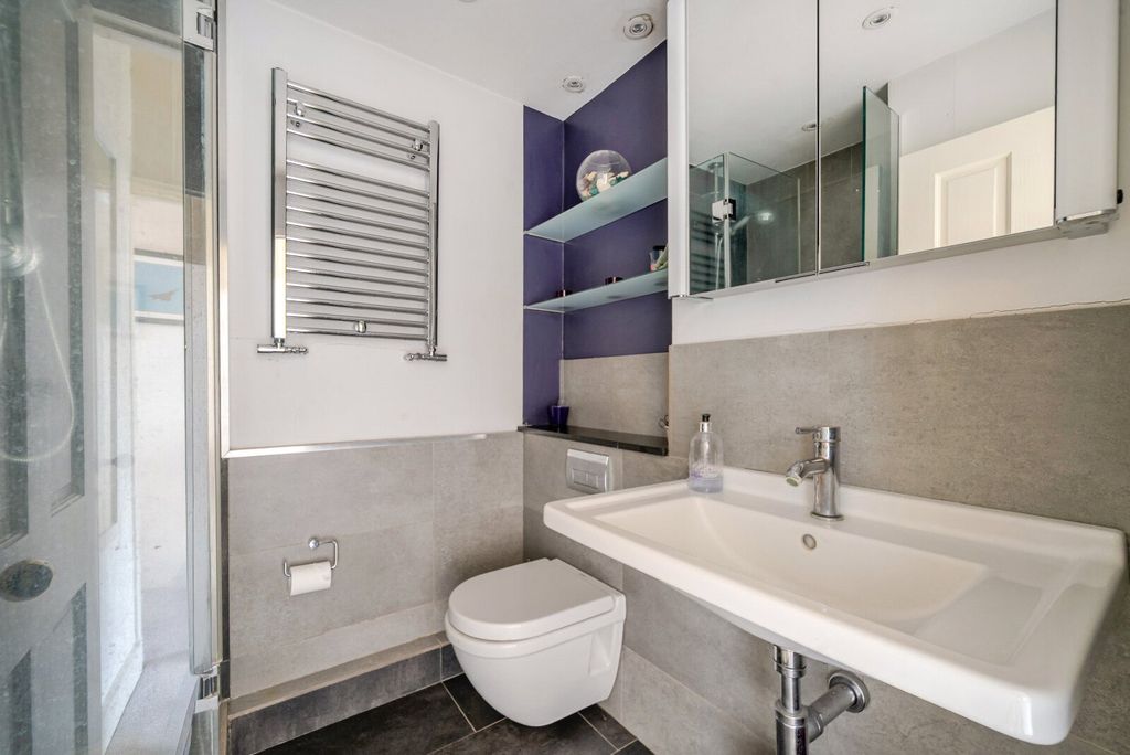 Property photo 3 of 14 Picture No. 11