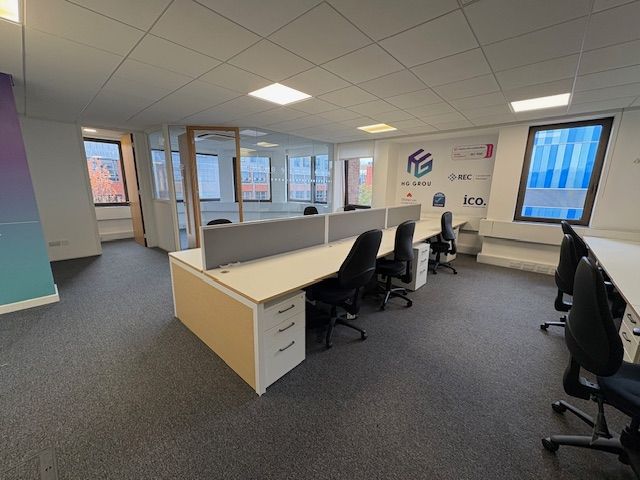 Property photo 2 of 6