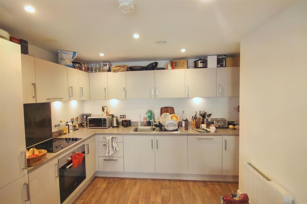 Property photo 2 of 12 Img_1098.Jpg