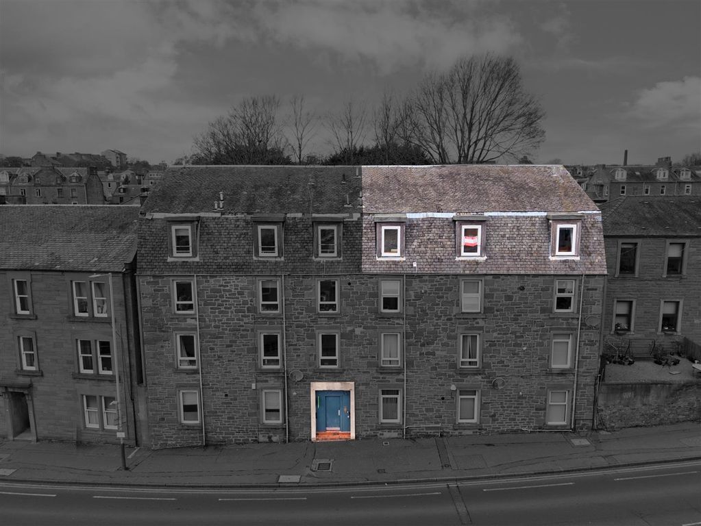 Property photo 1 of 12 Flat 15 100 Victoria Road Dundee-11.Jpg