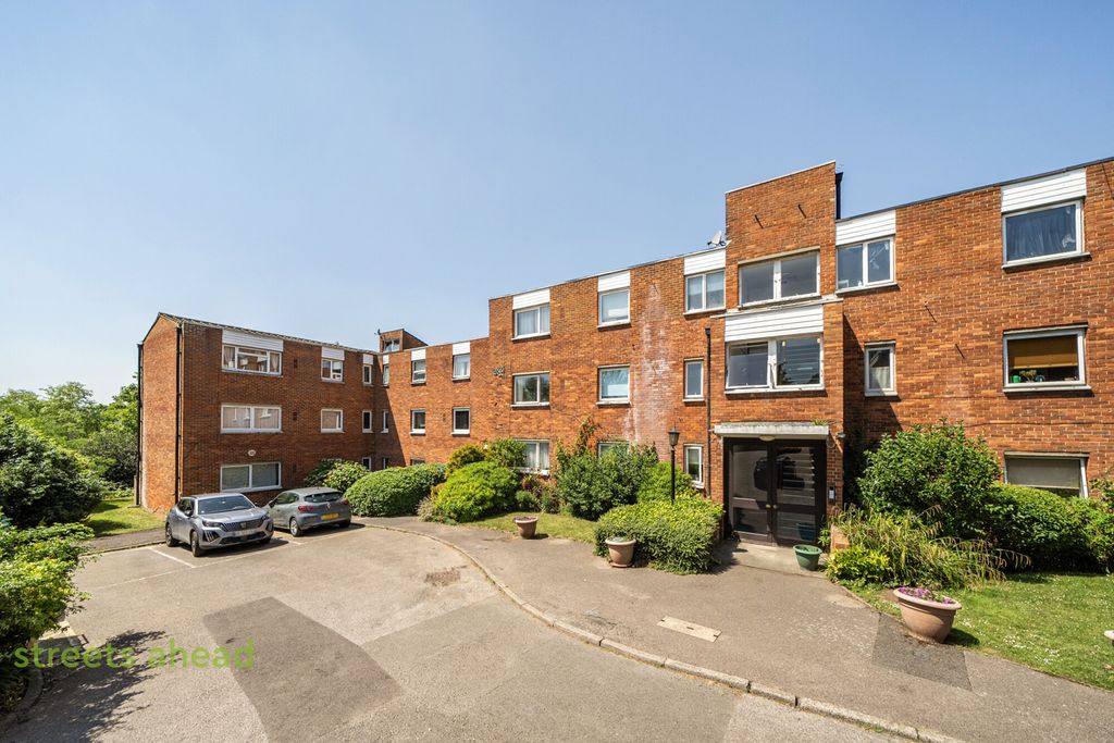 Property photo 1 of 19 2886A4B8-F88c-40A...