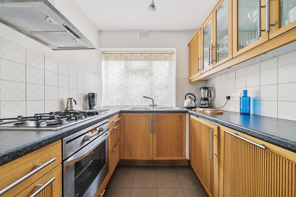 Property photo 3 of 14 Kitchen