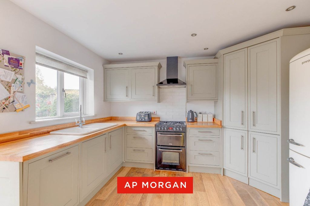 Property photo 3 of 15 Picture No. 62