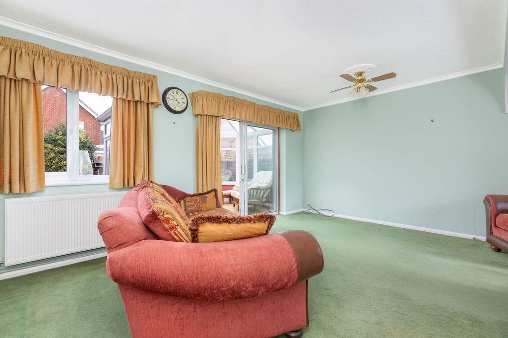 Property photo 3 of 16