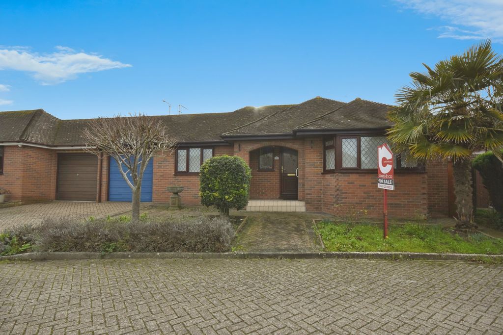 Property photo 1 of 16