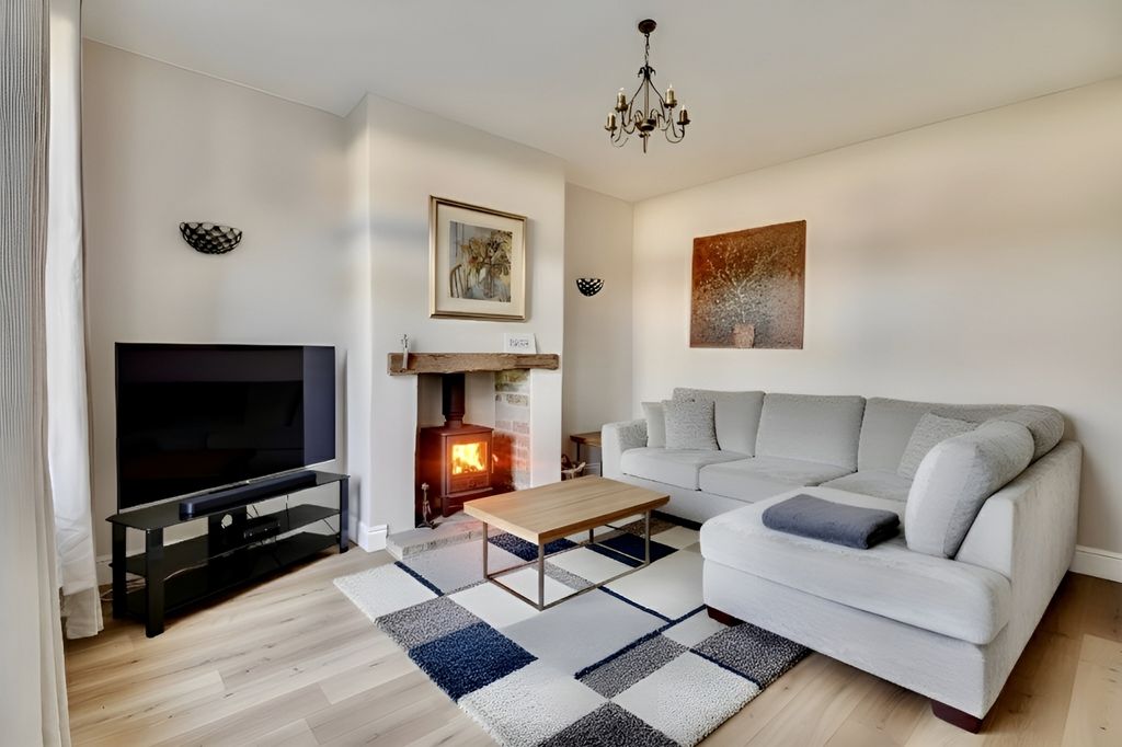 Property photo 2 of 19 Spacious Living Room Virtually Staged