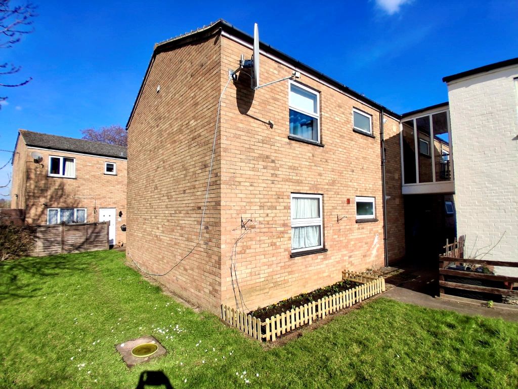 Property photo 1 of 6 Front