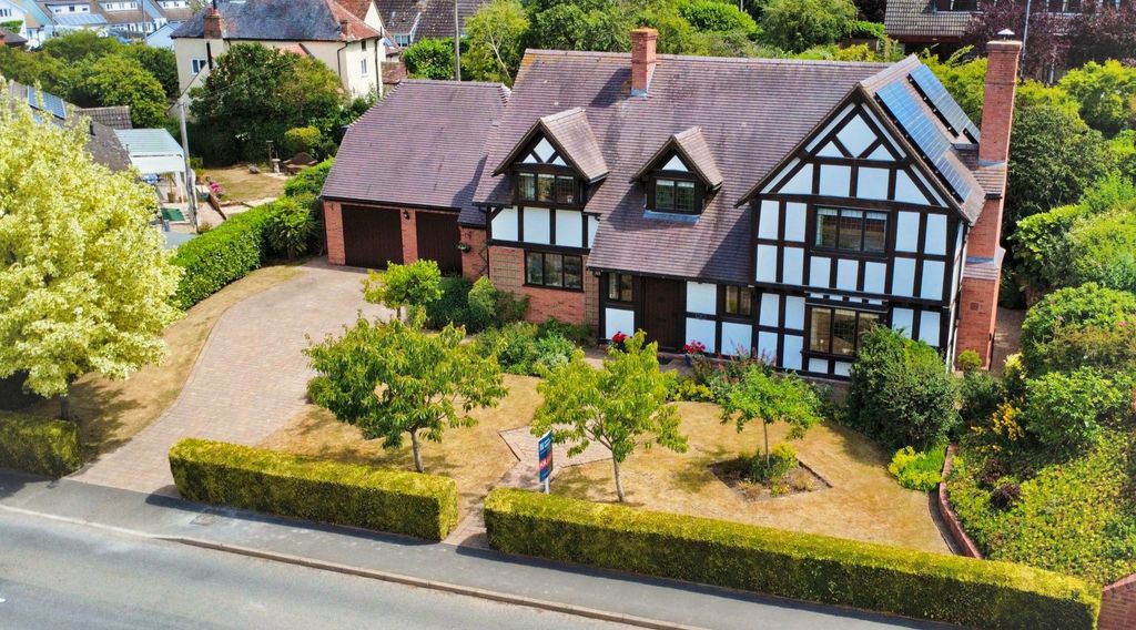 Property photo 1 of 24 Thyme Court Bishampton