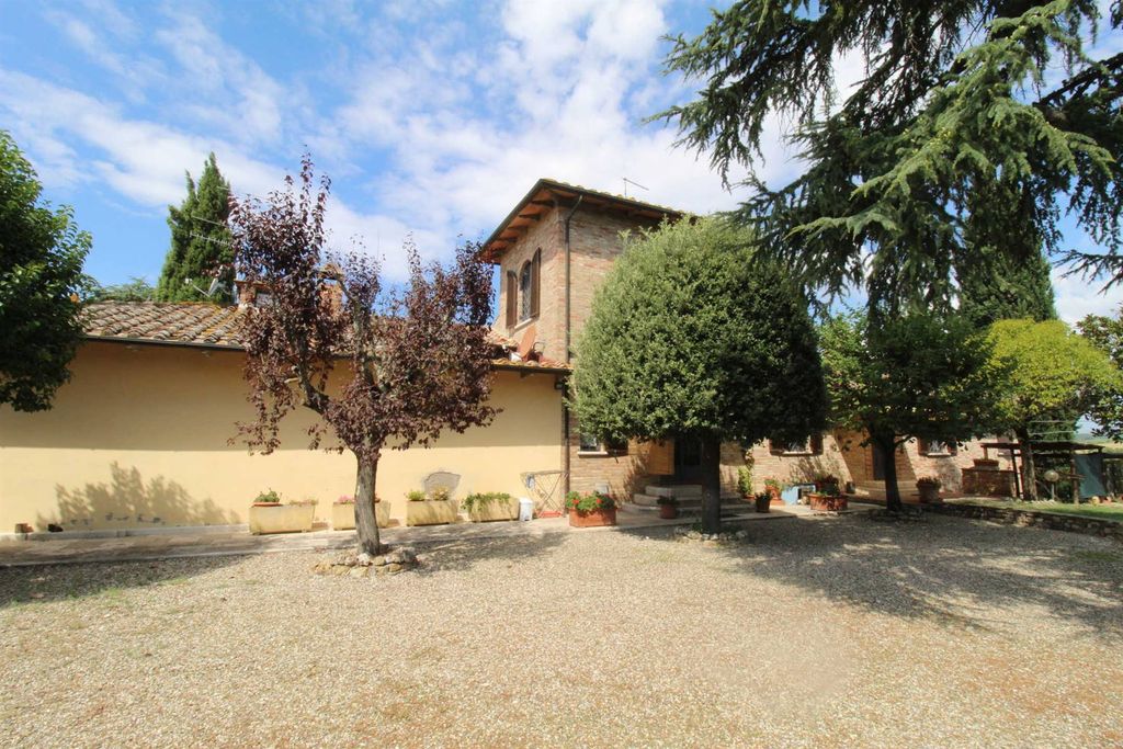 Property photo 2 of 30