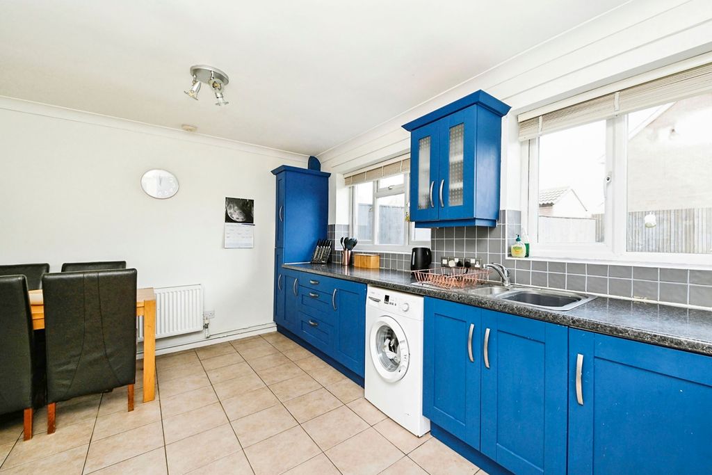 Property photo 2 of 14