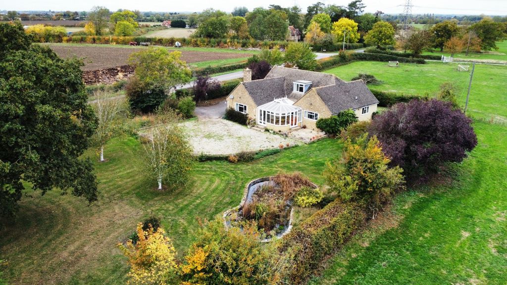 Property photo 1 of 26 Picture No. 27