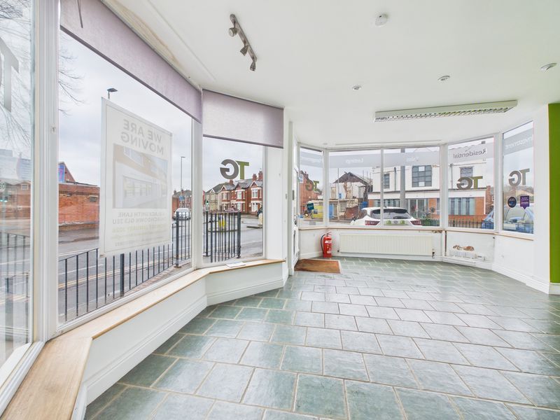 Property photo 2 of 19 Retail Space