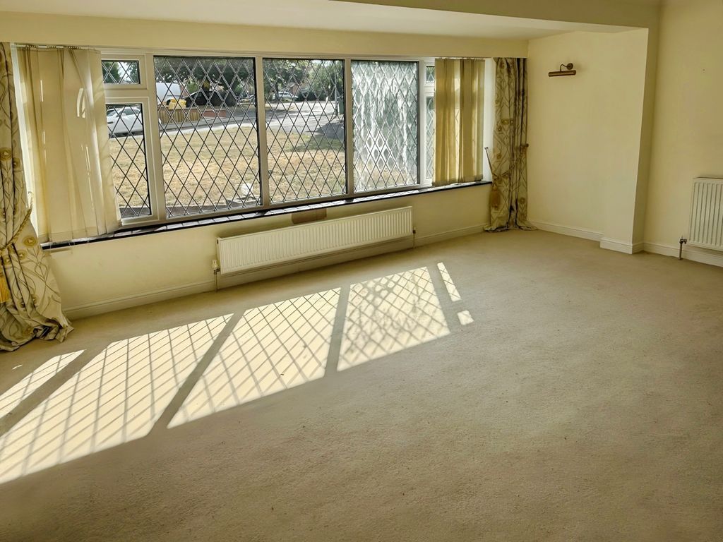 Property photo 3 of 29