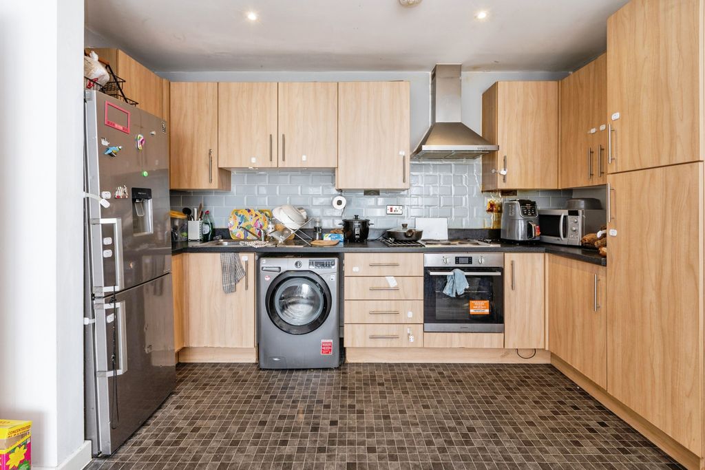 Property photo 1 of 14 Kitchen