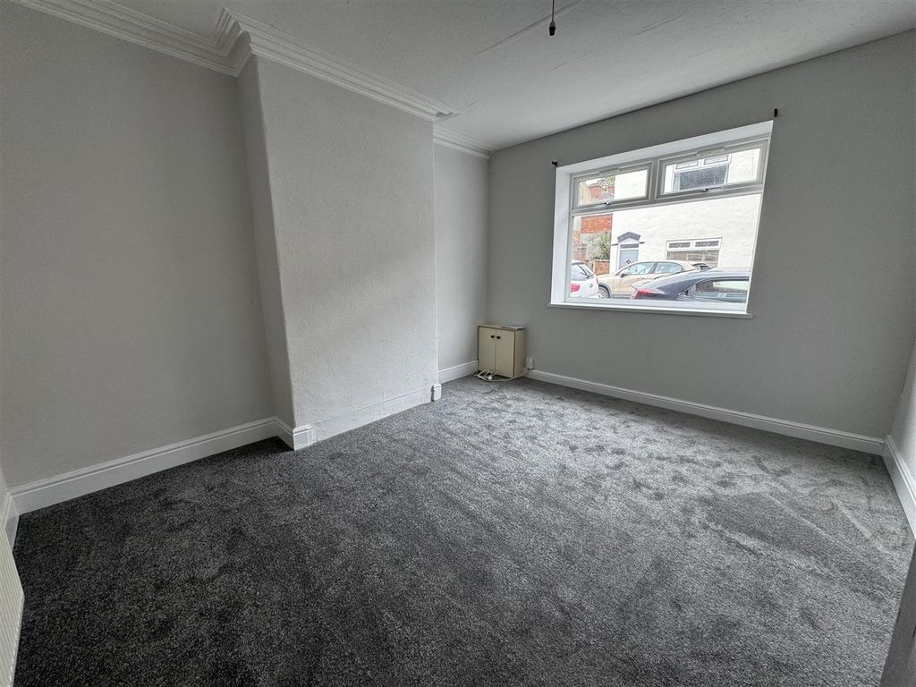 Property photo 3 of 17 Img_3875.Jpg