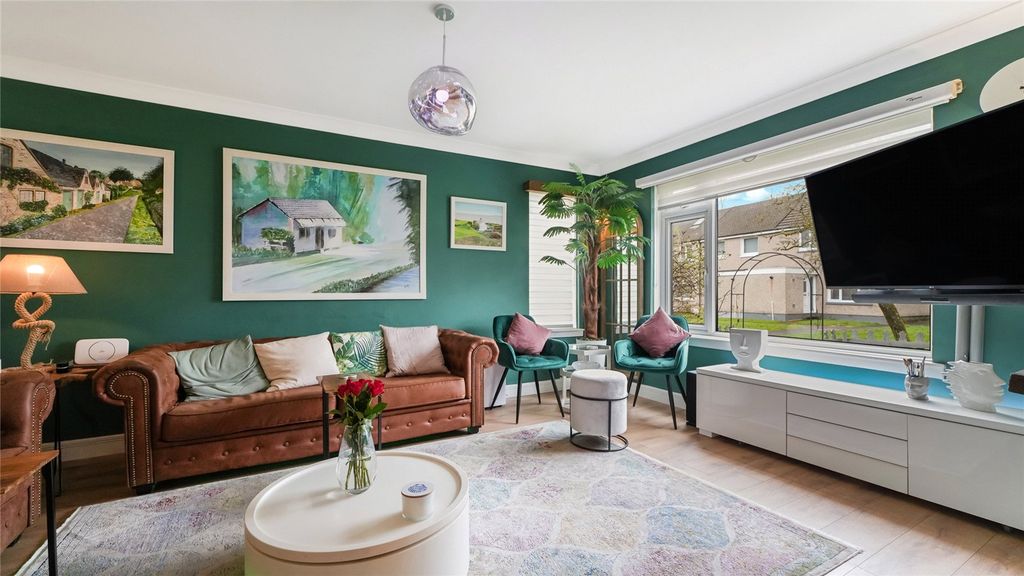 Property photo 2 of 26 Living Room