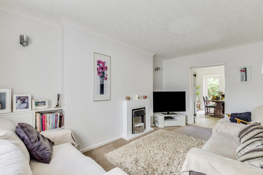 Property photo 2 of 19