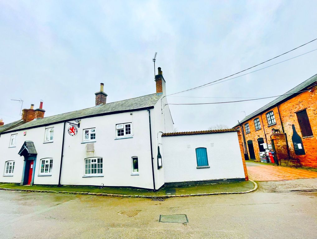 Property photo 1 of 22