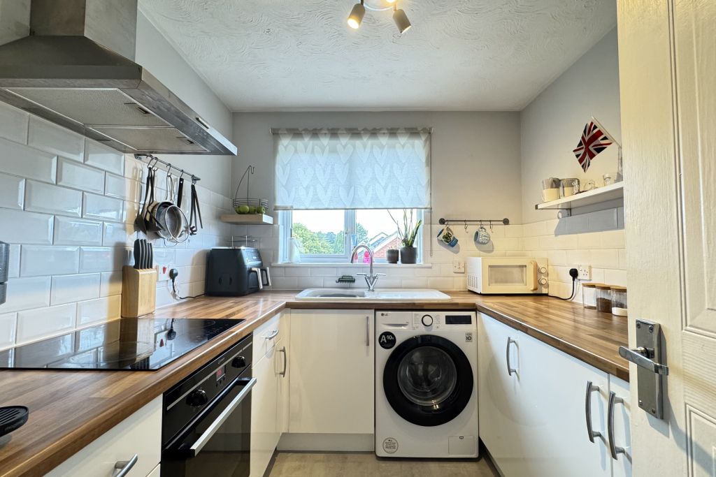 Property photo 2 of 9