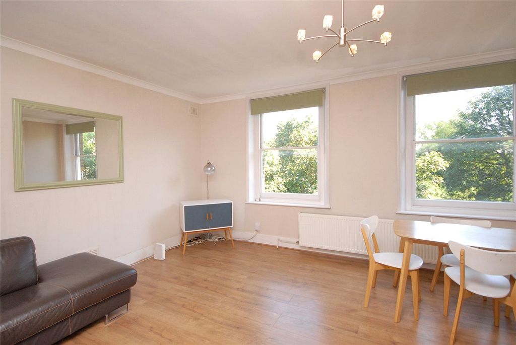 Property photo 2 of 9 Picture No. 18