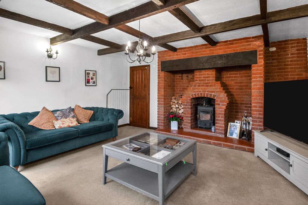 Property photo 2 of 20