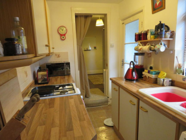 Property photo 3 of 9