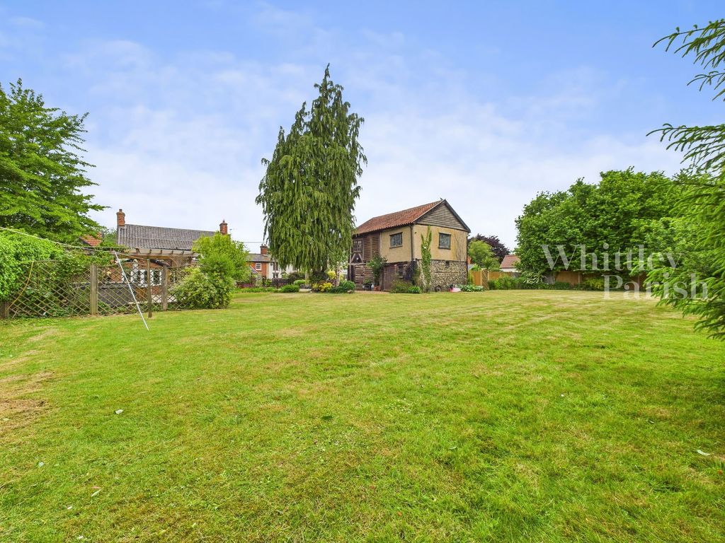 Property photo 1 of 27