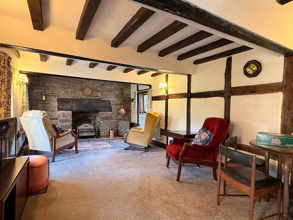 Property photo 3 of 32