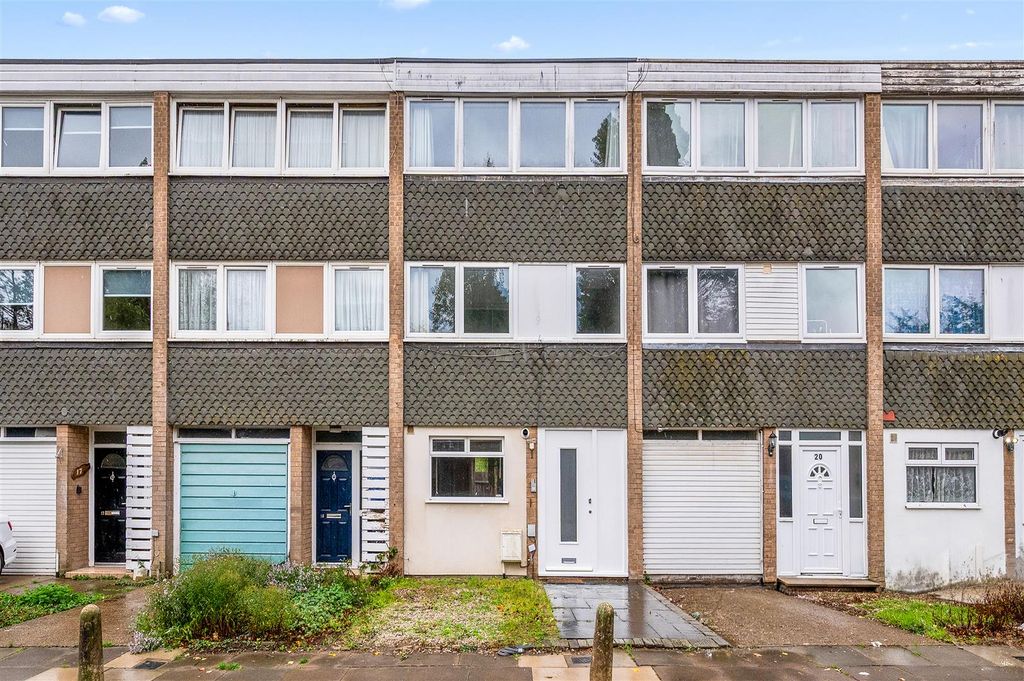 Property photo 3 of 19 Daniels_19 Clement Close Nw6 7Al_0026.Jpg