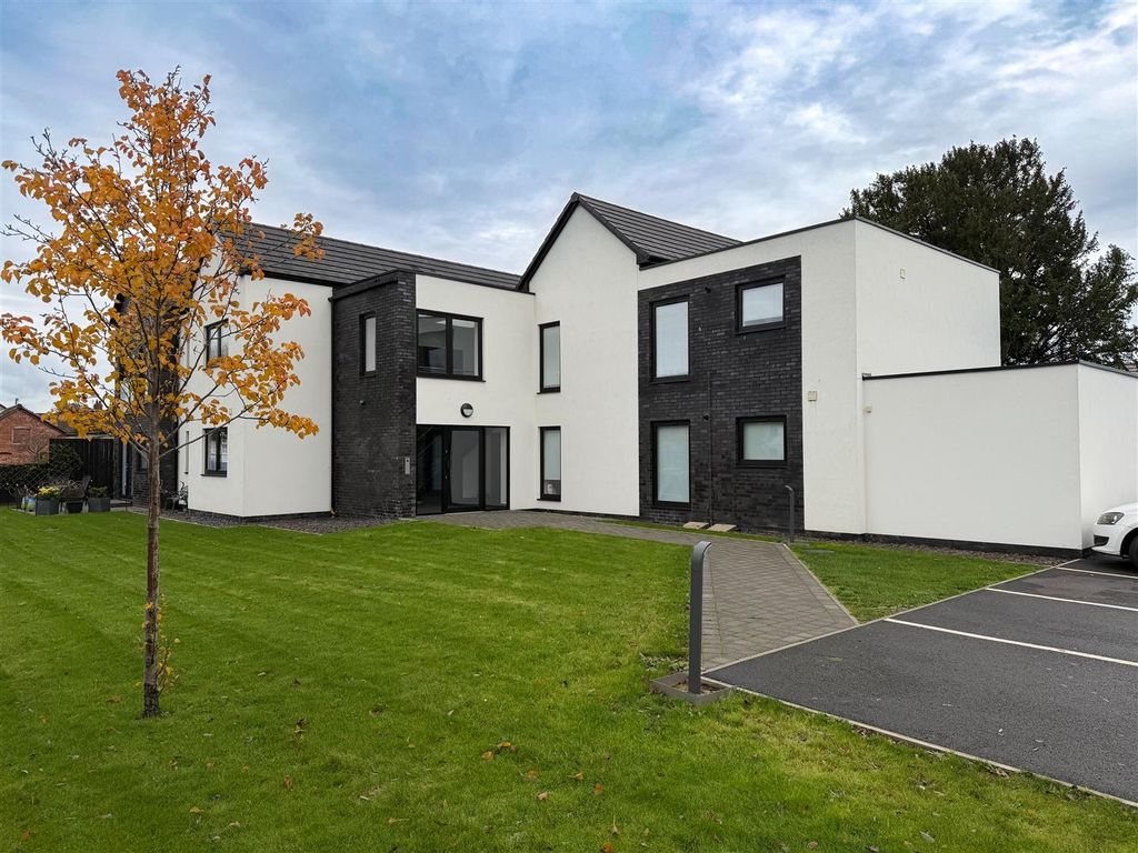 Property photo 1 of 26