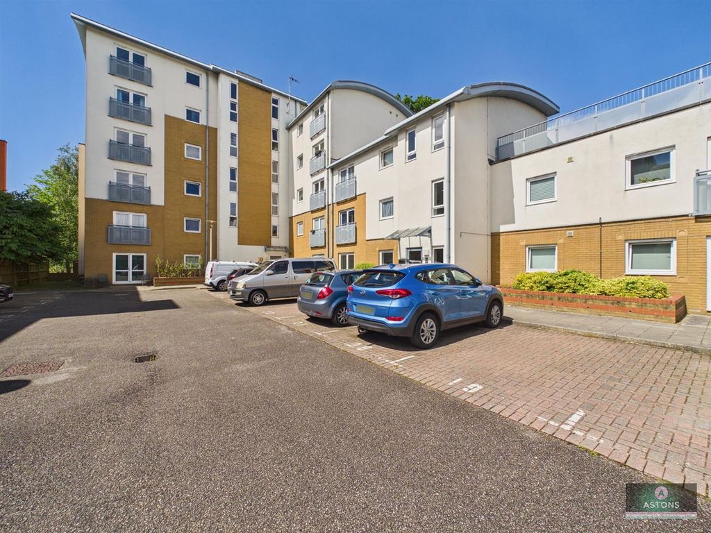 Property photo 1 of 6 Cam02067G0-Pr0275-Still002.Jpg
