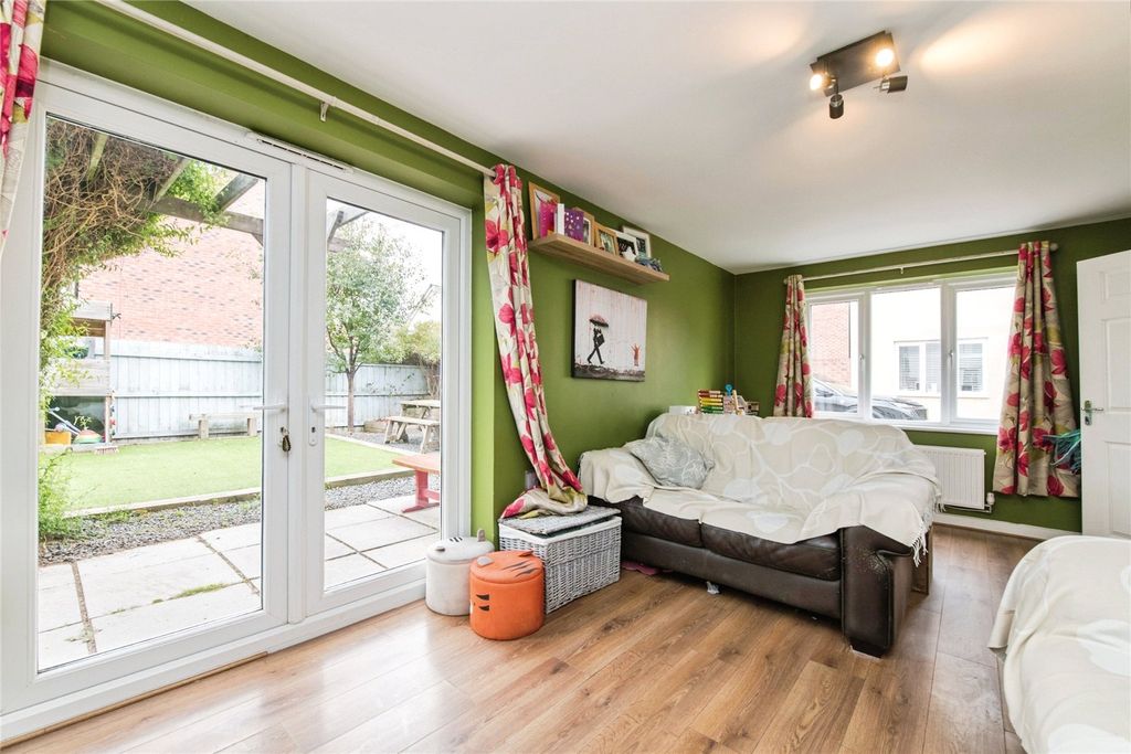 Property photo 3 of 15 Picture No. 04