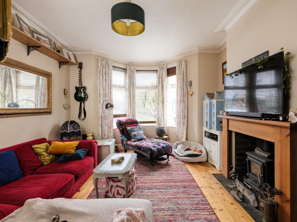 Property photo 3 of 36 Cnr59088.Jpg