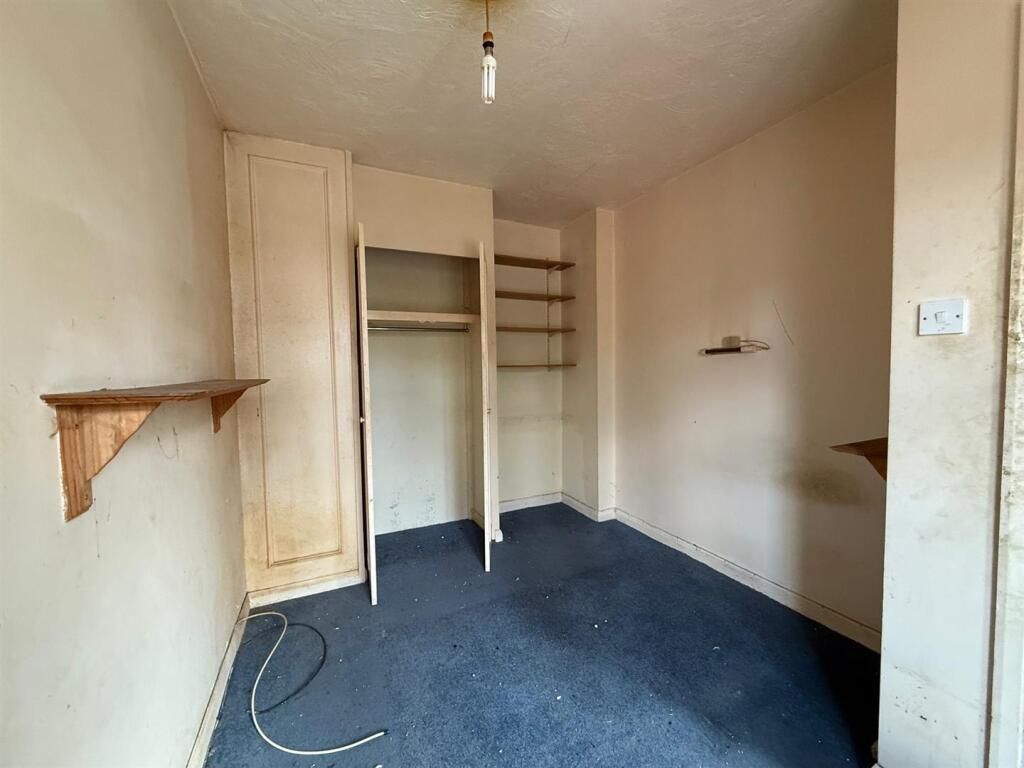 Property photo 3 of 4