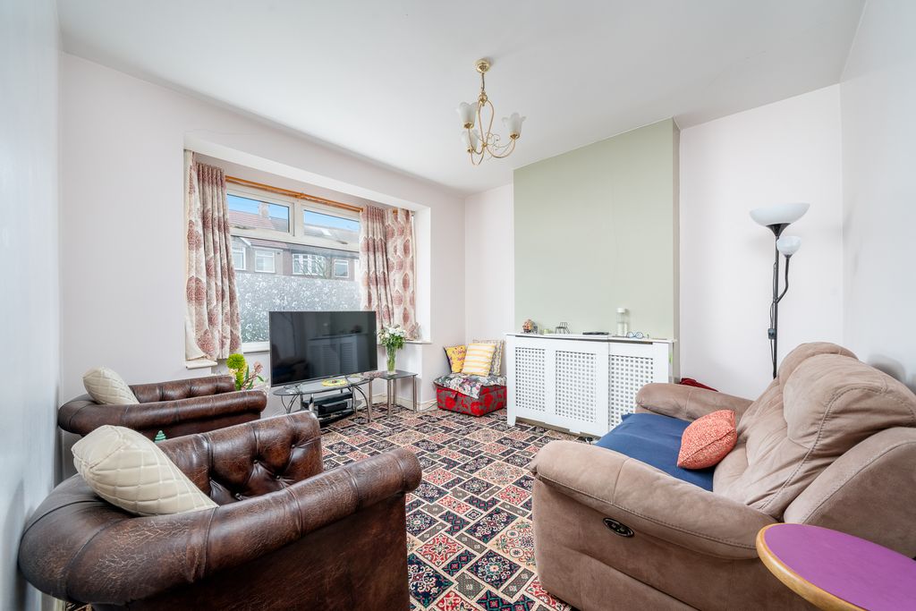 Property photo 2 of 16